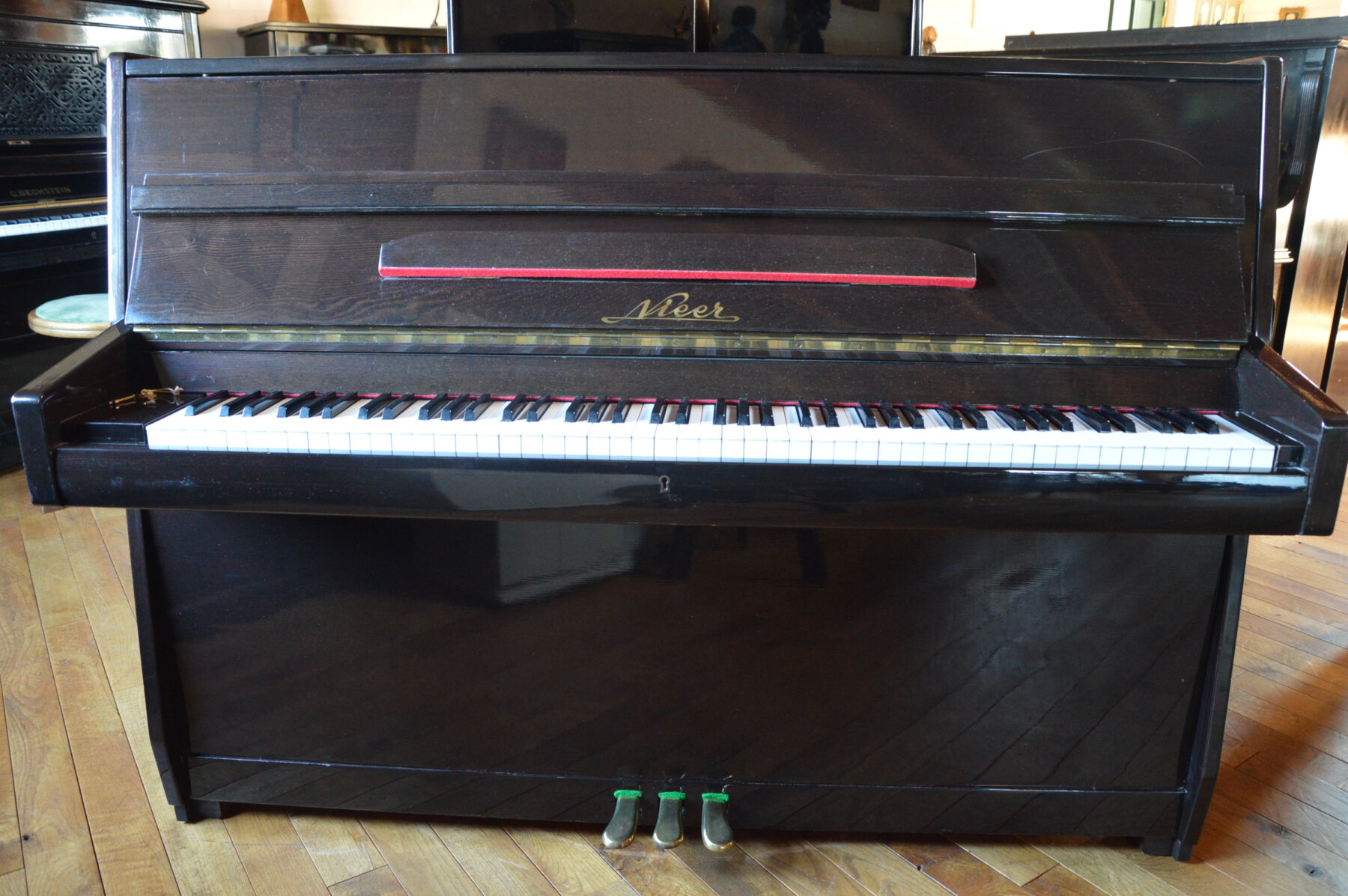 Nieer piano