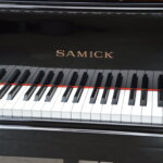 Samick vleugel 6500,=